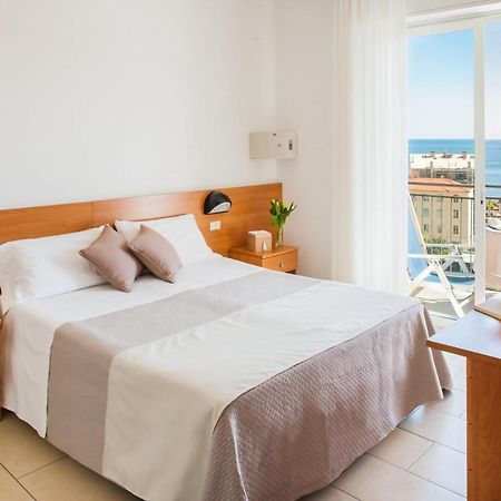 Hotel Europa 피날레리구레 외부 사진