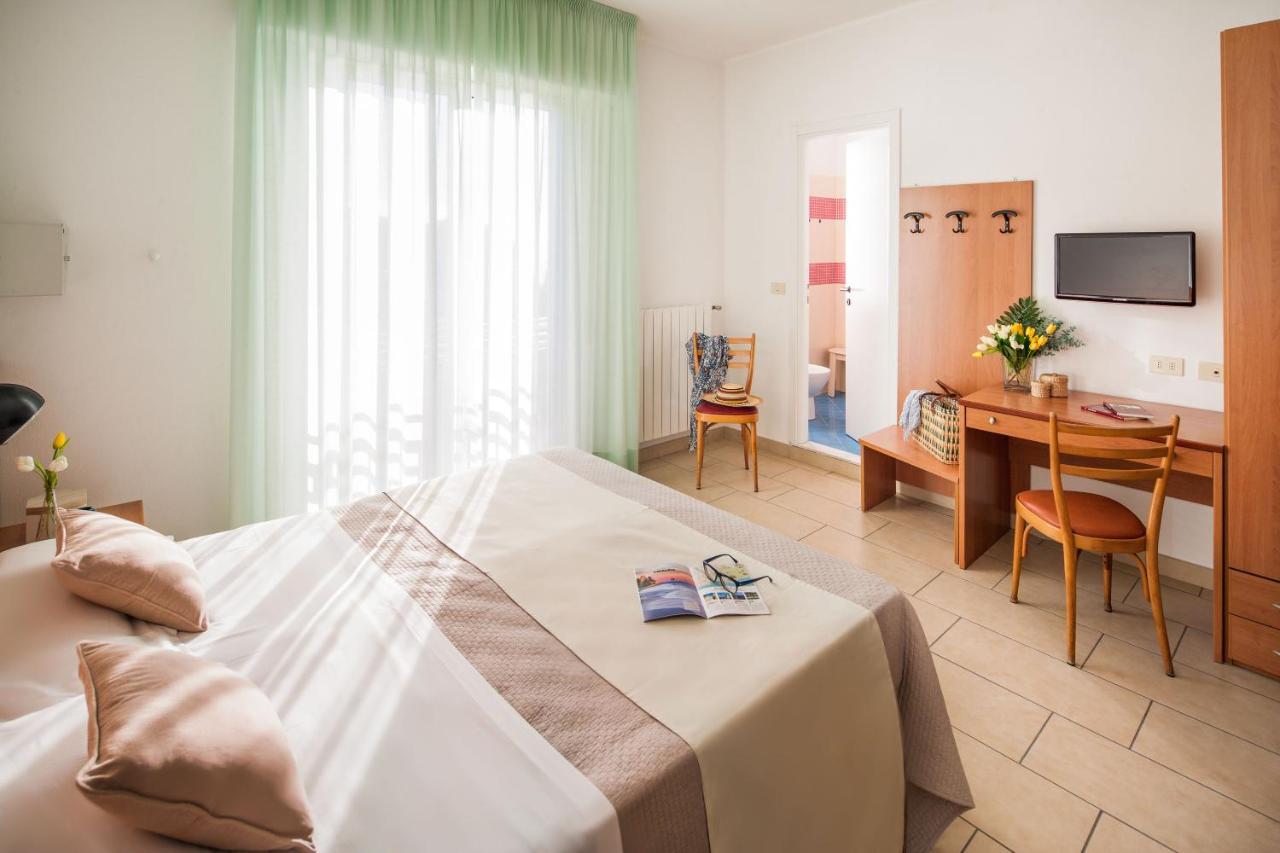Hotel Europa 피날레리구레 외부 사진